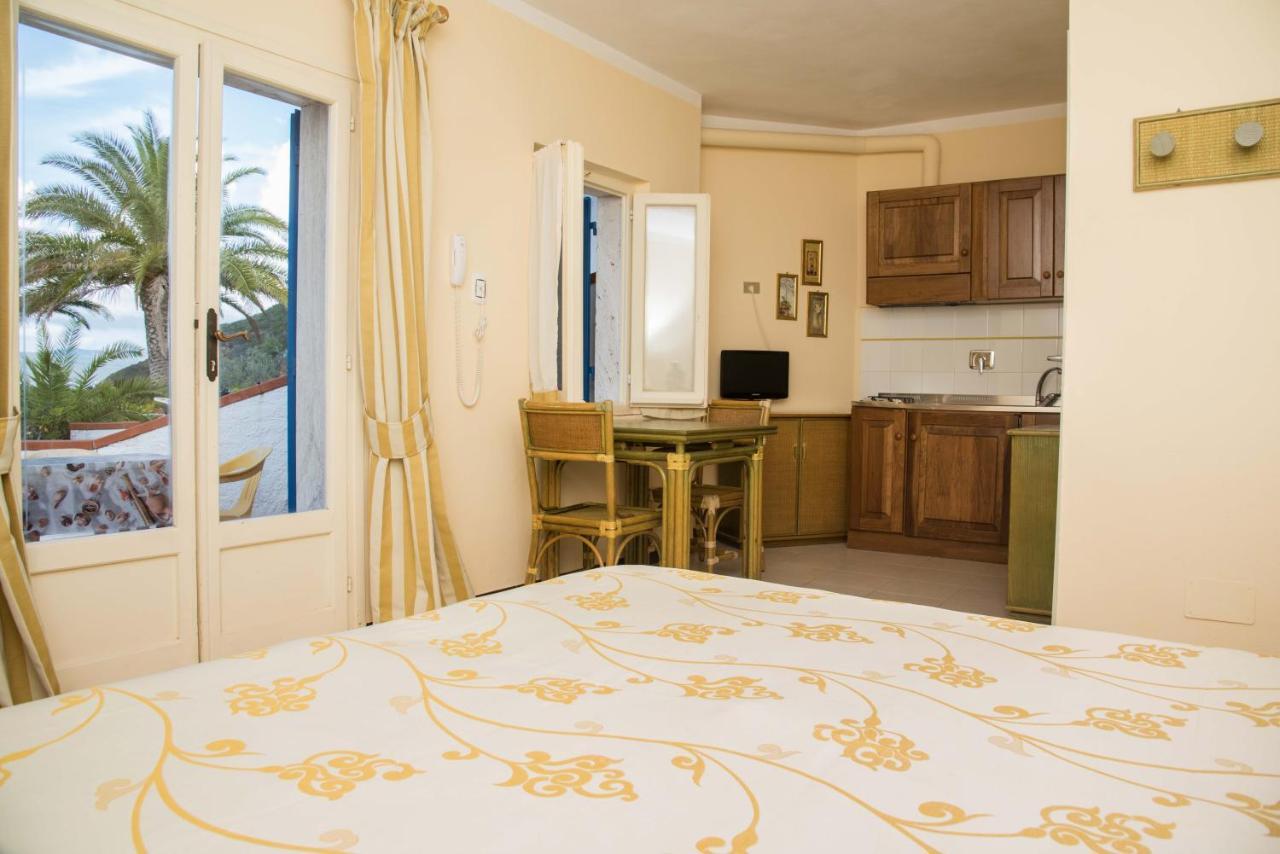 Residential Hotel Villaggio Innamorata カポリーヴェリ エクステリア 写真
