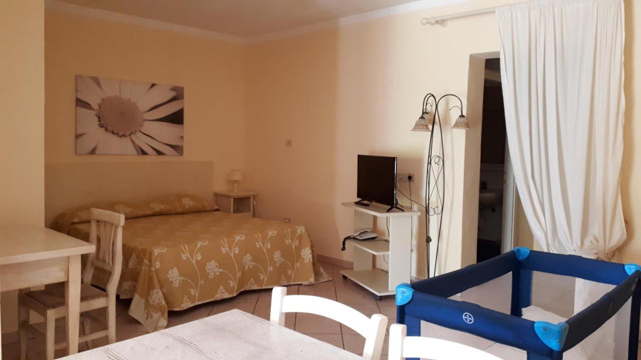 Residential Hotel Villaggio Innamorata カポリーヴェリ エクステリア 写真