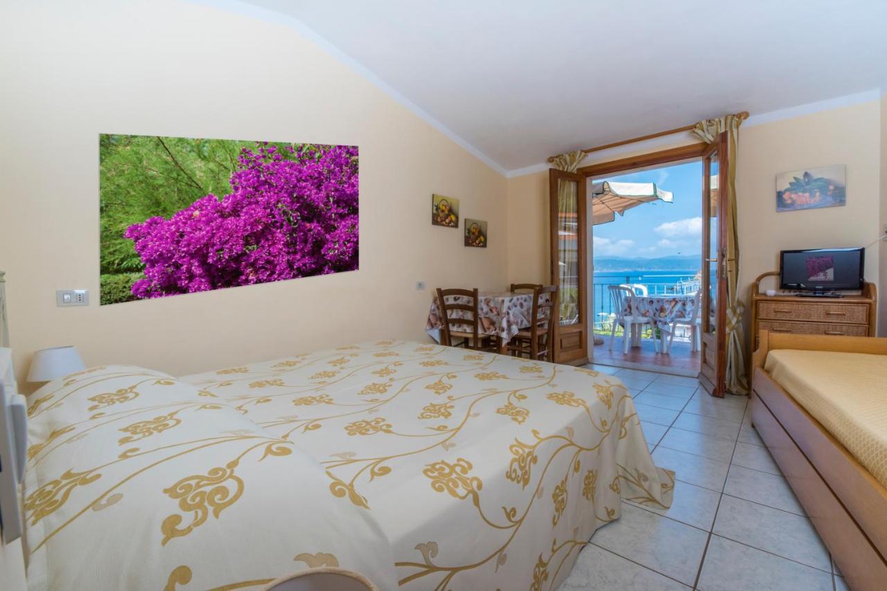 Residential Hotel Villaggio Innamorata カポリーヴェリ エクステリア 写真