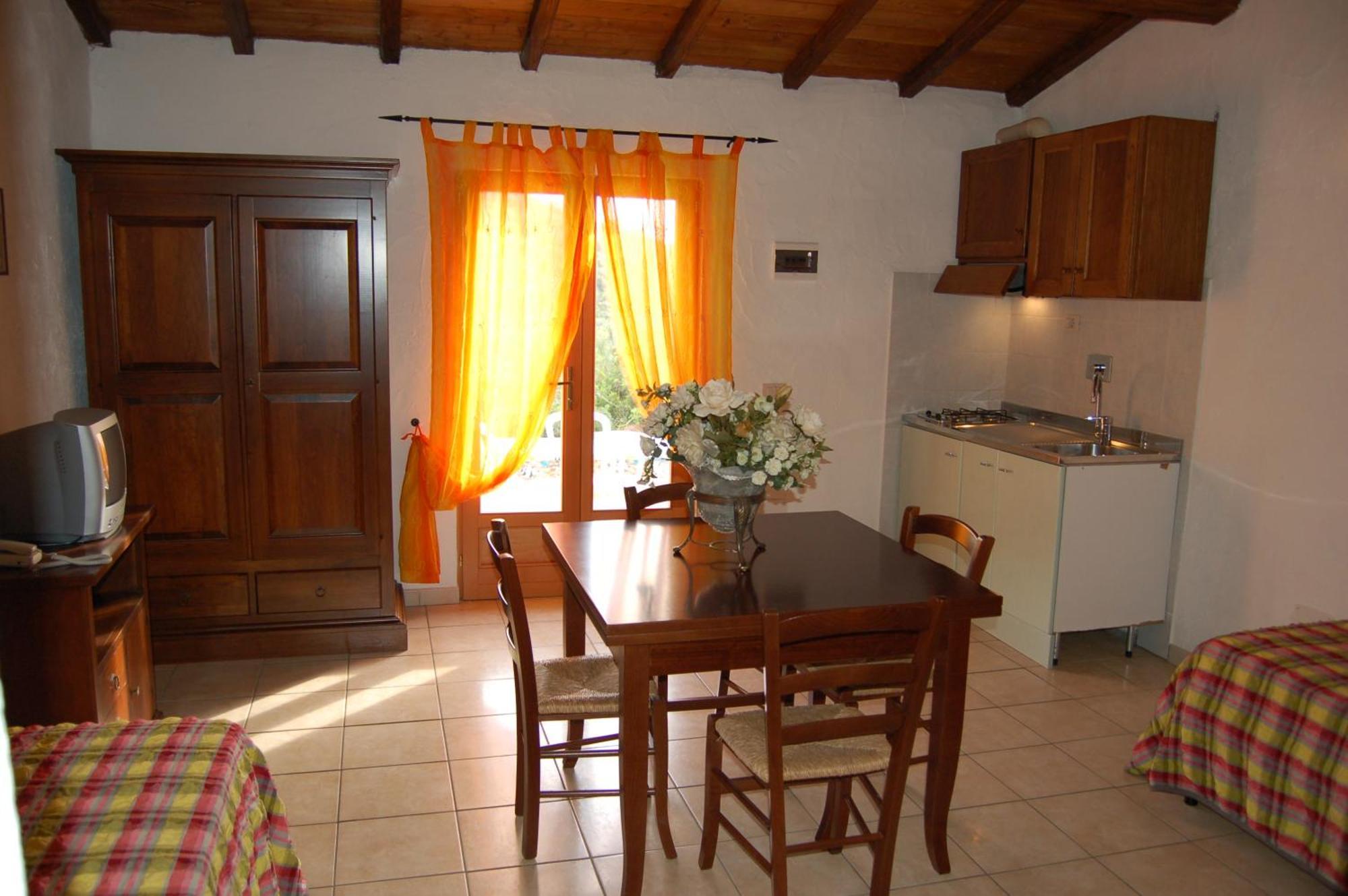 Residential Hotel Villaggio Innamorata カポリーヴェリ 部屋 写真