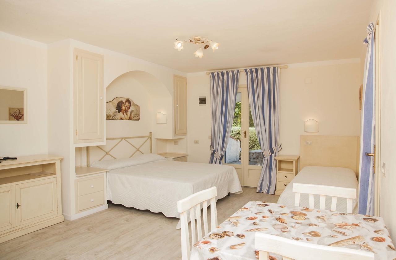 Residential Hotel Villaggio Innamorata カポリーヴェリ エクステリア 写真