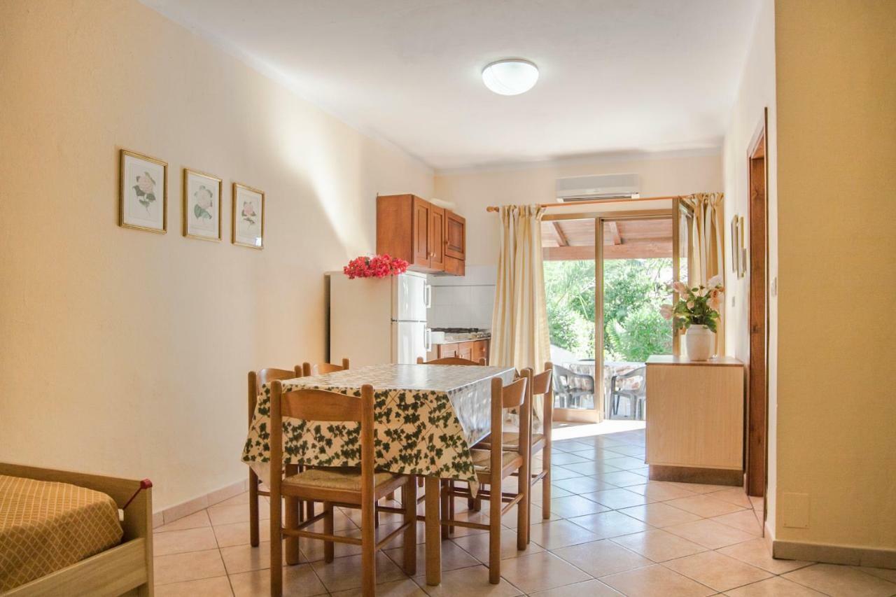 Residential Hotel Villaggio Innamorata カポリーヴェリ エクステリア 写真
